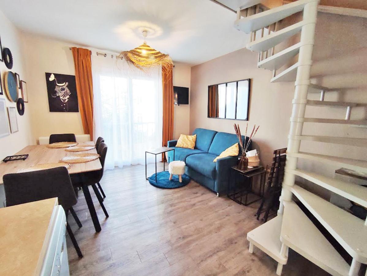 L'Escampette, Duplex T3, Centre Luchon, Wifi, Casier A Skis, 4 Personnes Bagneres-de-Luchon Exterior foto